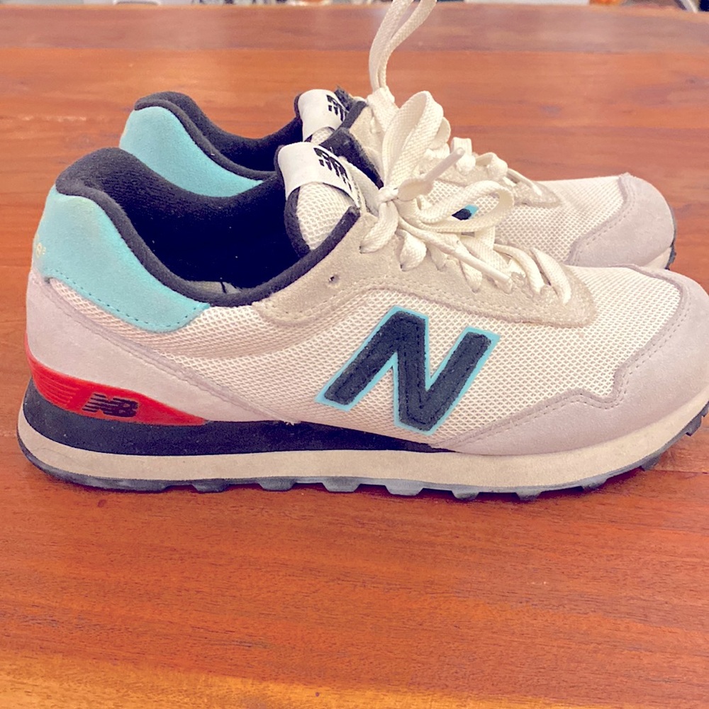 New Balance 515 retro sneaker. Women’s size 7